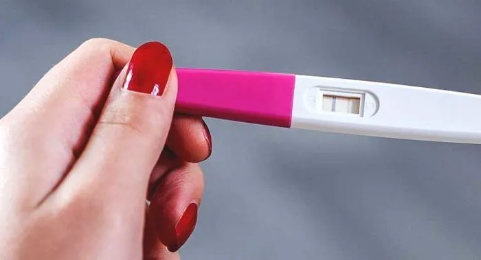 Eczane ve Online Satışta Gebelik Test Kiti Seçerken Nelere Dikkat Etmeli